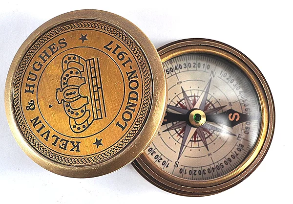 Antique Brass Pocket Compass with Robert Frost's The Road Not Taken Engraved Inside the Cover and Kelvin & Hughes - London 1917 on top, 5 cm, Vintage Style Navigation Nautical Compass for Hiking
